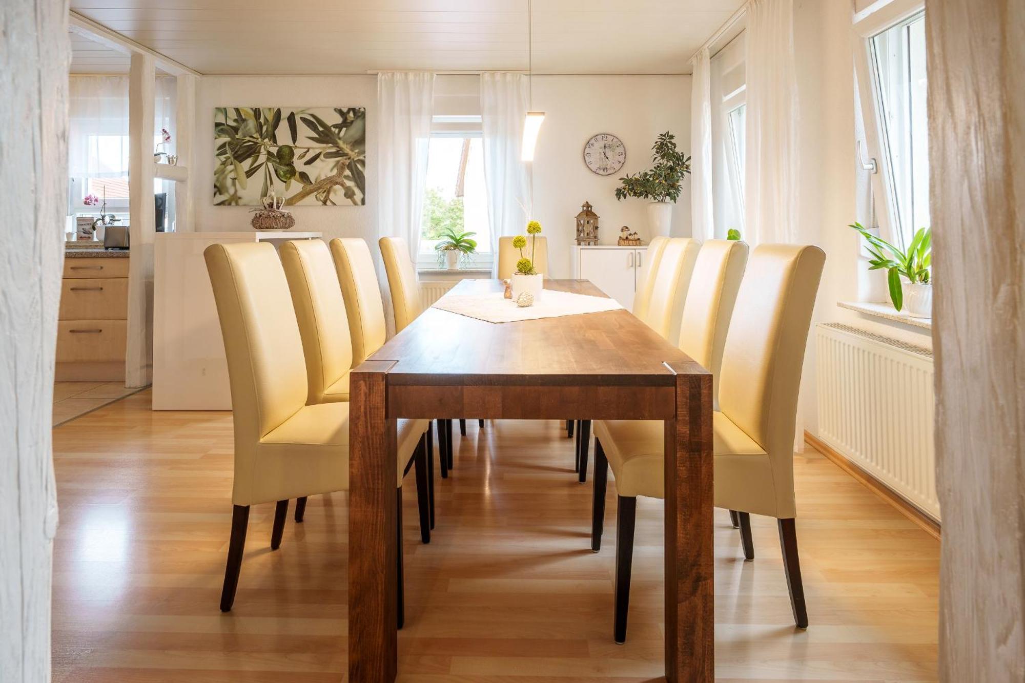 Wilhelm Appartements 100Qm Im Zentrum Brackenheim Naehe Tripsdrill Екстер'єр фото